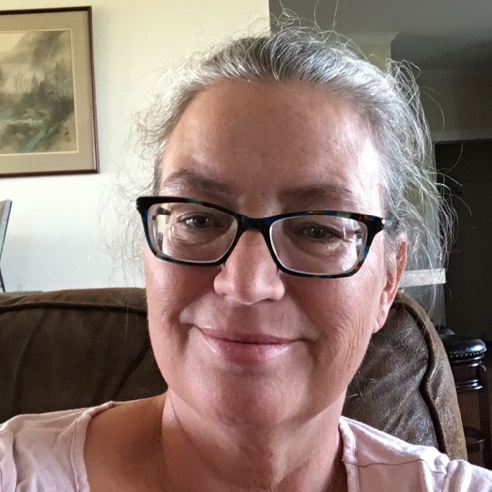 Meet your Posher, Debbie